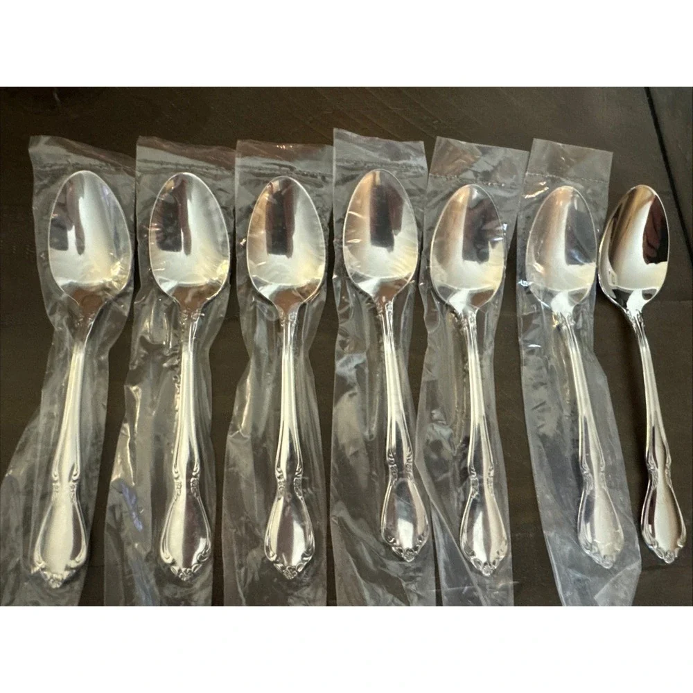 Oneida Community Deluxe Stainless‎ SSS Celebrity (7) TEASPOONS